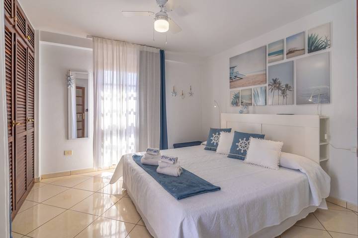 Apartamento de vacaciones para 3 personas, con piscina y terraza en Tenerife
