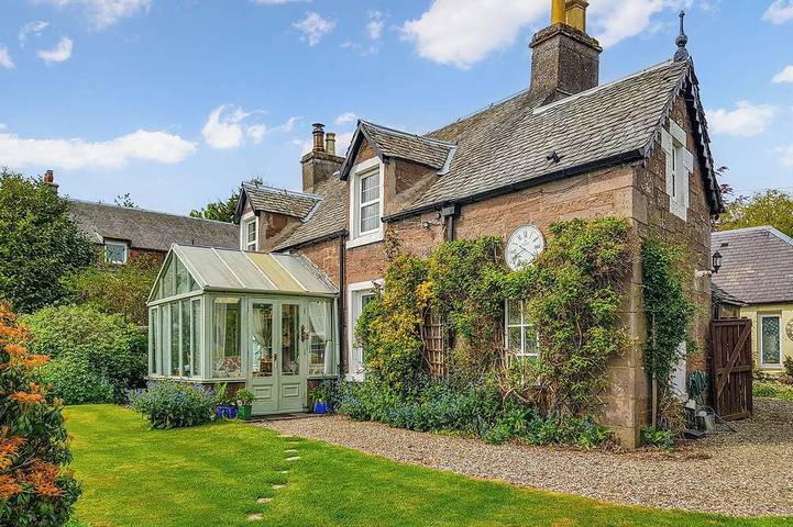 Cottage for 2 people, with garden in Crieff