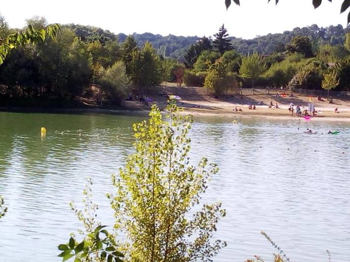 Gîte pour 3 personnes, avec terrasse et piscine à Bergerac - 4