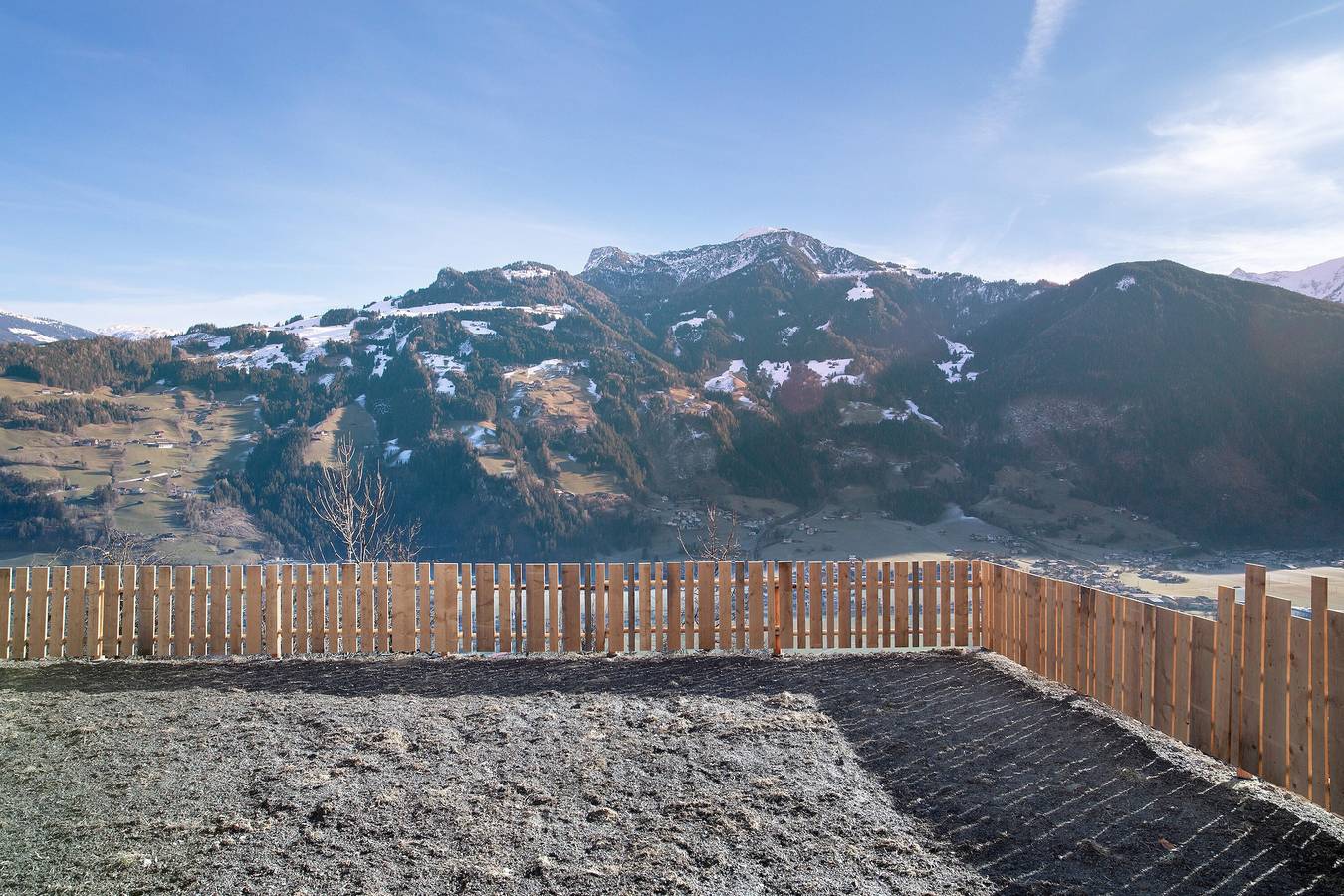 Ganze Wohnung, Ferienwohnung 'Buchauer' mit Bergblick, Gemeinschaftsgarten und Wi-Fi in Tuxer Alpen, Hippach