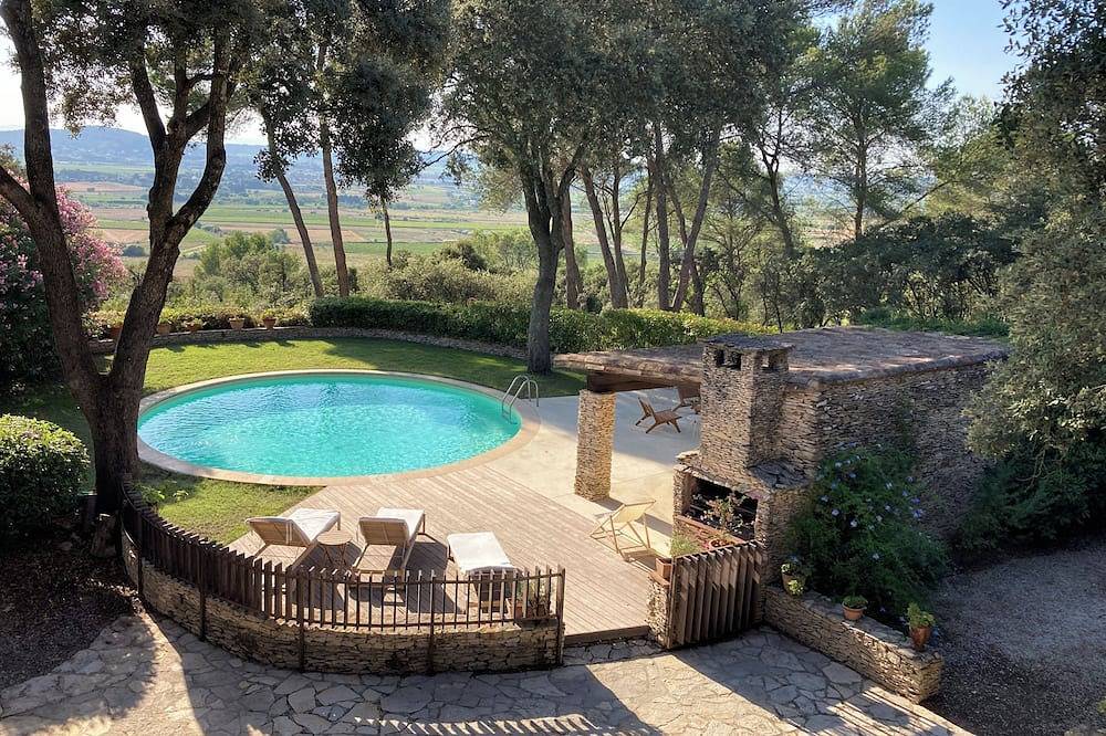 Ferienhaus - 6   Räume - 8/9   Personen in Boissières, Mittelmeerküste (Frankreich)