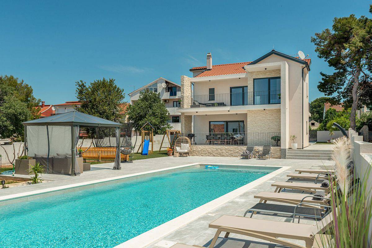 Vakantiehuis voor 12 Personen in Biograd na Moru, Zadar