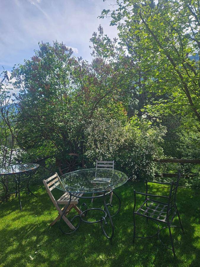 Gîte pour 4 personnes, avec vue ainsi que jardin et terrasse à Saint-François-de-Sales - 4