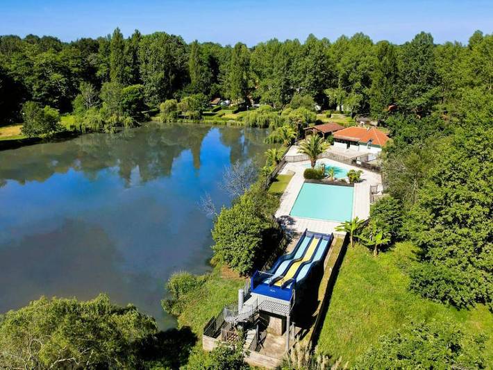 Bungalow pour 4 personnes, avec Bassin pour enfant et Piscine