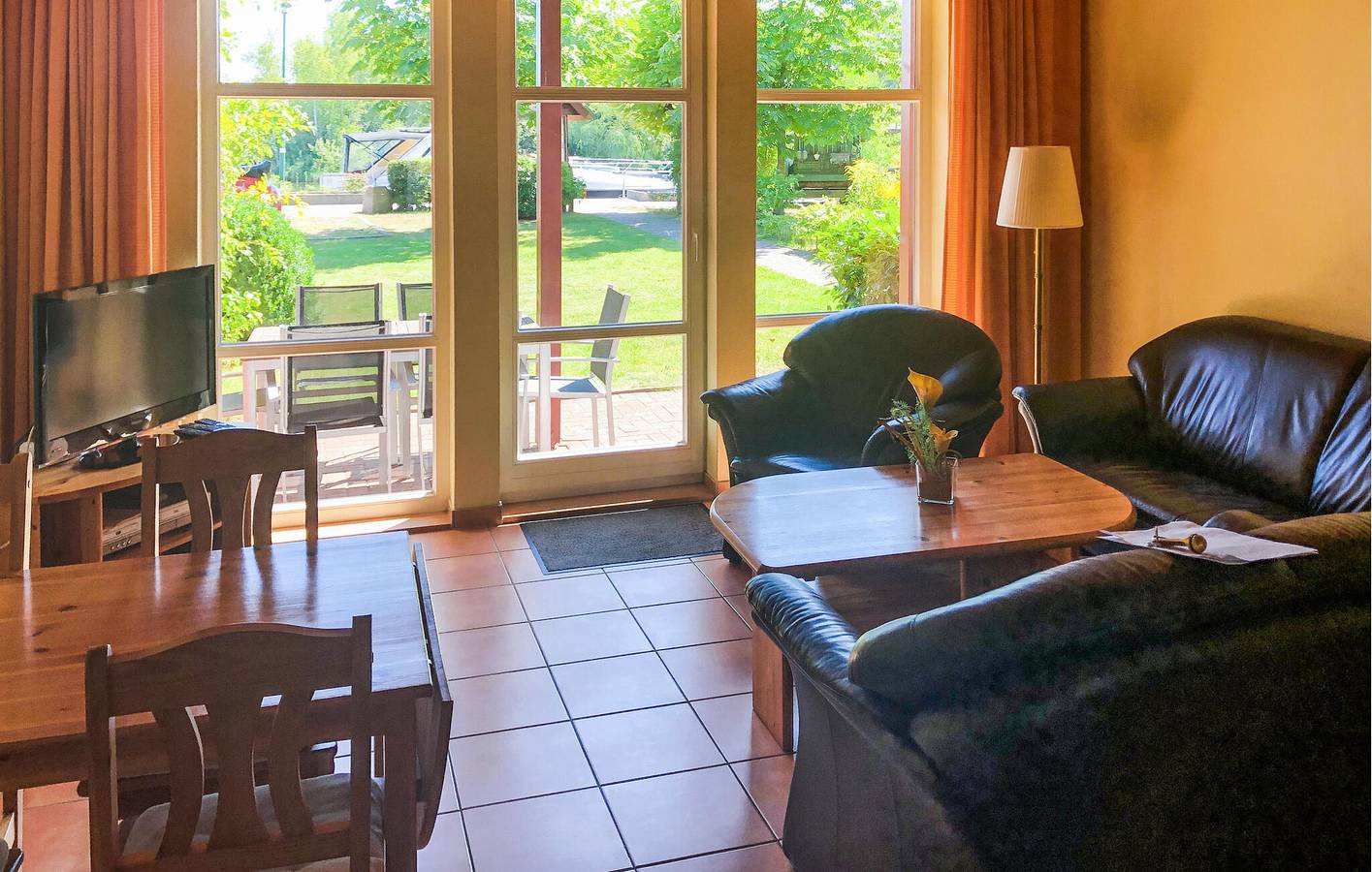 Acogedor apartamento en la playa con WiFi y aparcamiento in Plau am See, Región de Ludwigslust-Parchim