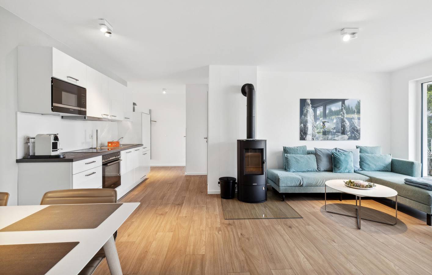 Ganze Ferienwohnung, Gemütliches Ski-Apartment mit Parkplatz, Terrasse & WiFi - Top-Lage 600m von den Pisten in Winterberg, Hochsauerlandkreis