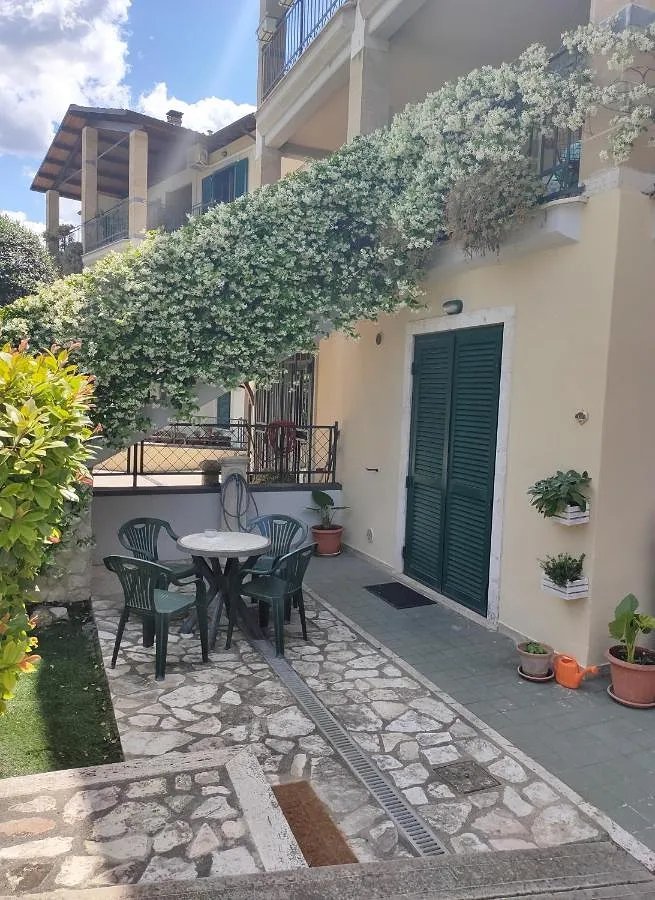 Apartamento de vacaciones para 3 personas, con vistas y jardín, Se admiten mascotas - 1
