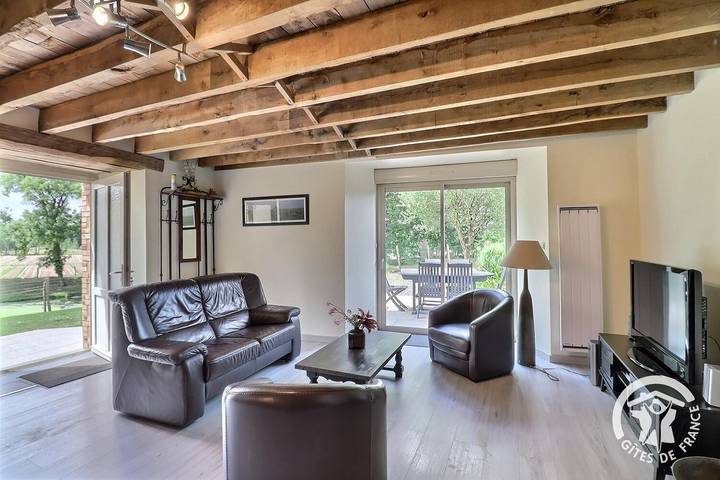 Gîte pour 6 personnes, avec jardin ainsi que piscine et terrasse en Ille-et-Vilaine - 4