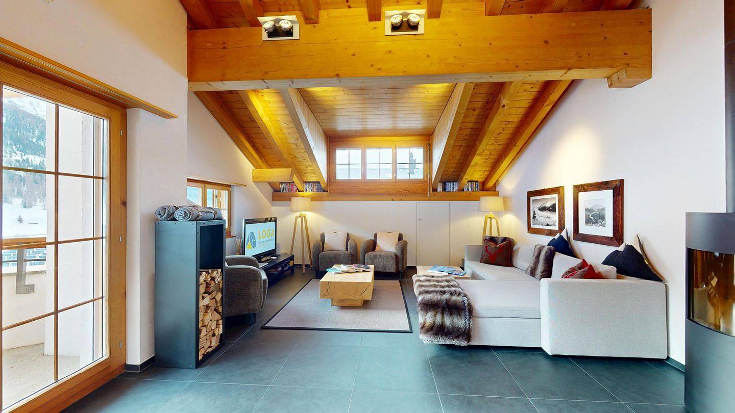 Ganze Wohnung, Ferienwohnung für 7 Personen mit Ausblick in Zuoz, Sankt Moritz