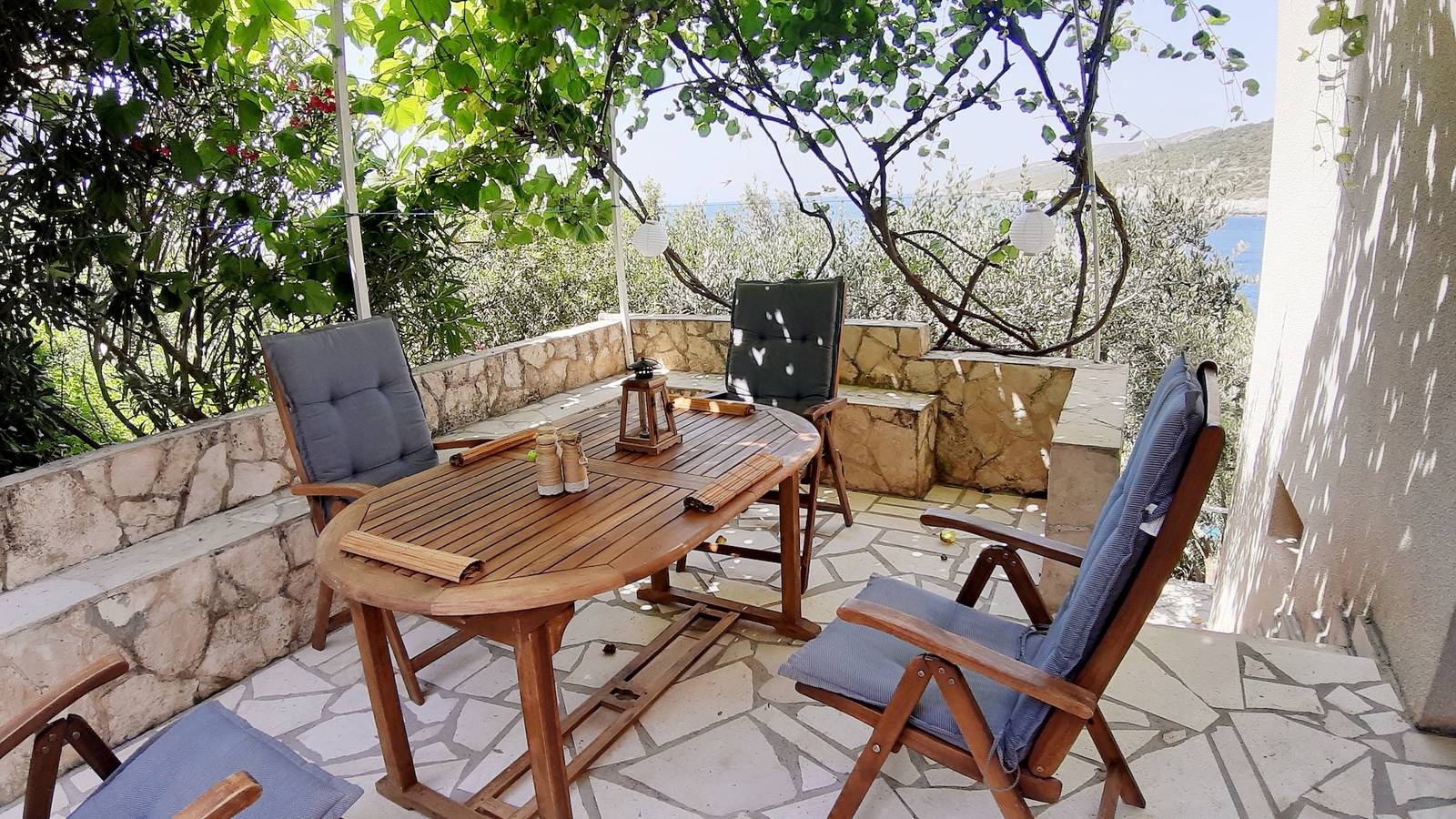 Ganze Wohnung, 2-Zimmer-Ferienwohnung am Strand Zavalatica (Korcula) A-189-b in Korcula