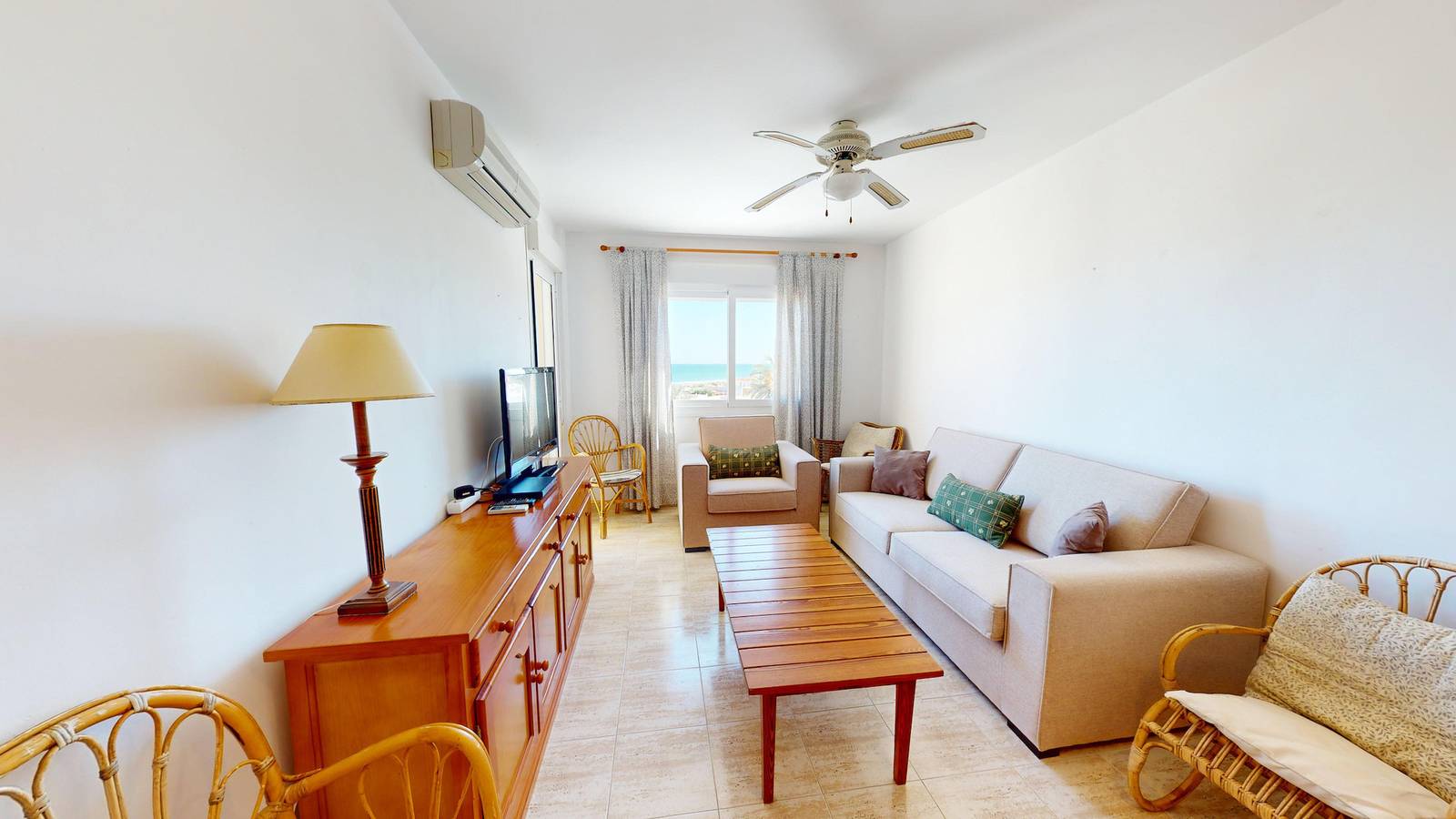 Apartamento entero, Balcones al Mar by On Travel in Oliva, Costa Blanca