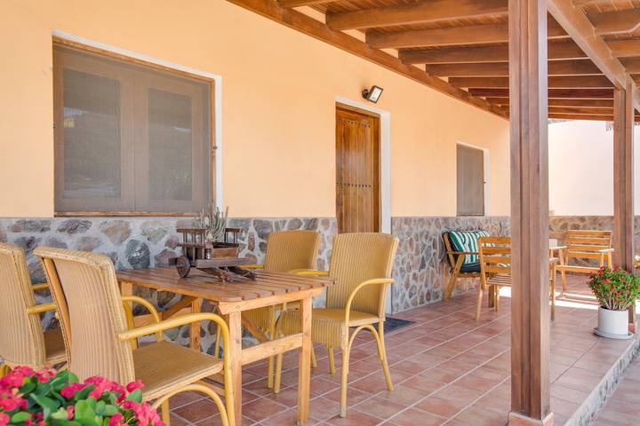 Ferienhaus "Villa los Espinos" mit Garten, Terrasse, Pool und WLAN; Parkplätze vorhanden in Los Espinos, San Nicolás de Tolentino