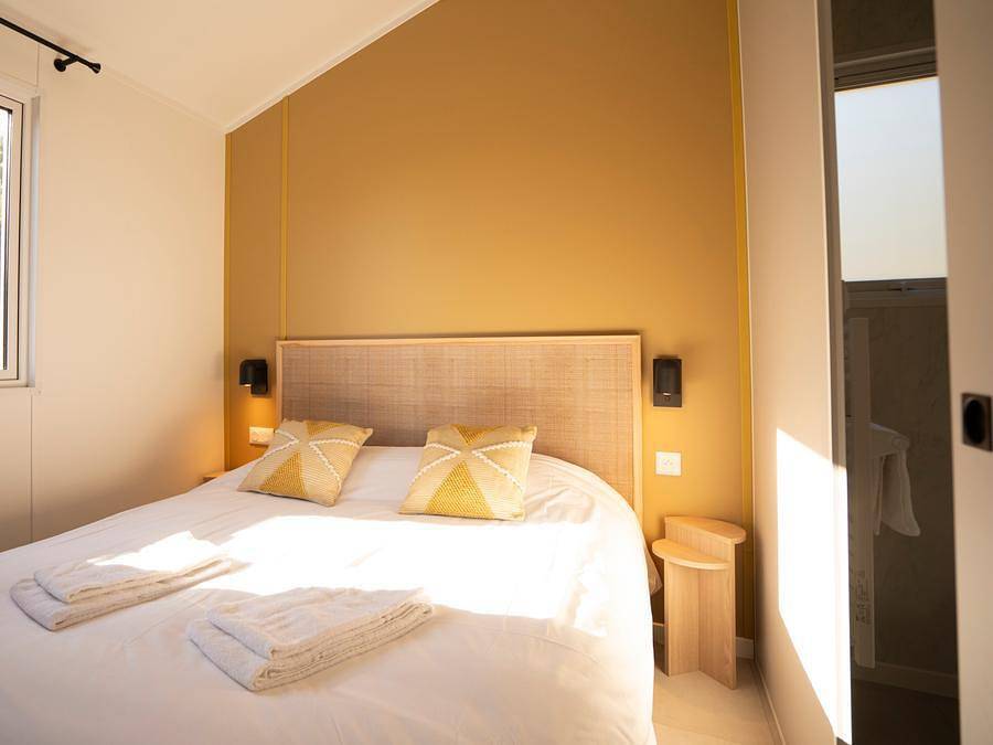 Damona Lodges - Lodge 4 personen - Lodge Ethnique (zonder spa) 1 slaapkamer + slaapbank woonkamer, foto 15