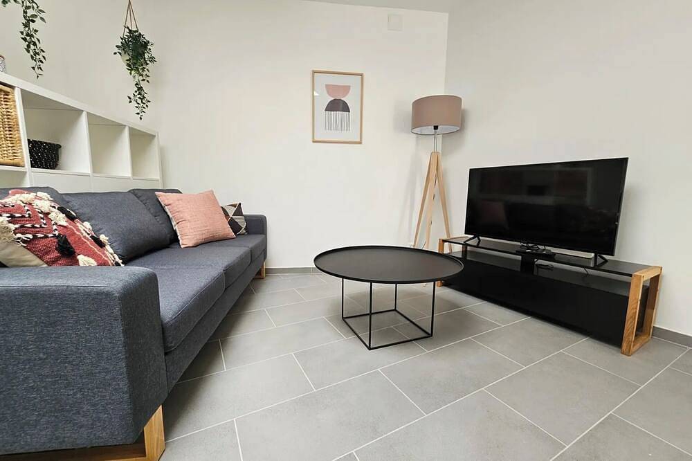 Appartement entier, Modern studio on the top floor - Prilly in Prilly, District de l'Ouest lausannois