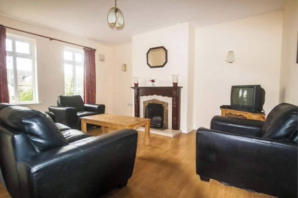 Charming Coastal 3-bedroom house in Enniscrone in Kilglass ED, Enniscrone