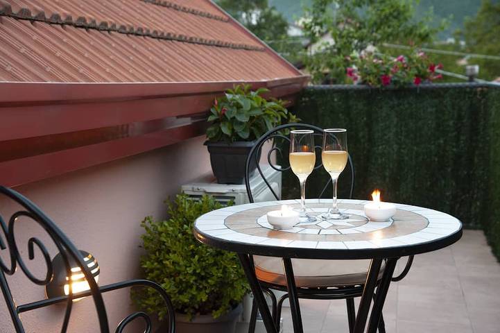 Ferienhaus für 9 Personen, mit Balkon - 1