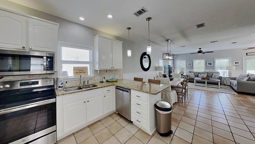 Vacation rental for 8 people, with pool and balcony in Santa Rosa Beach