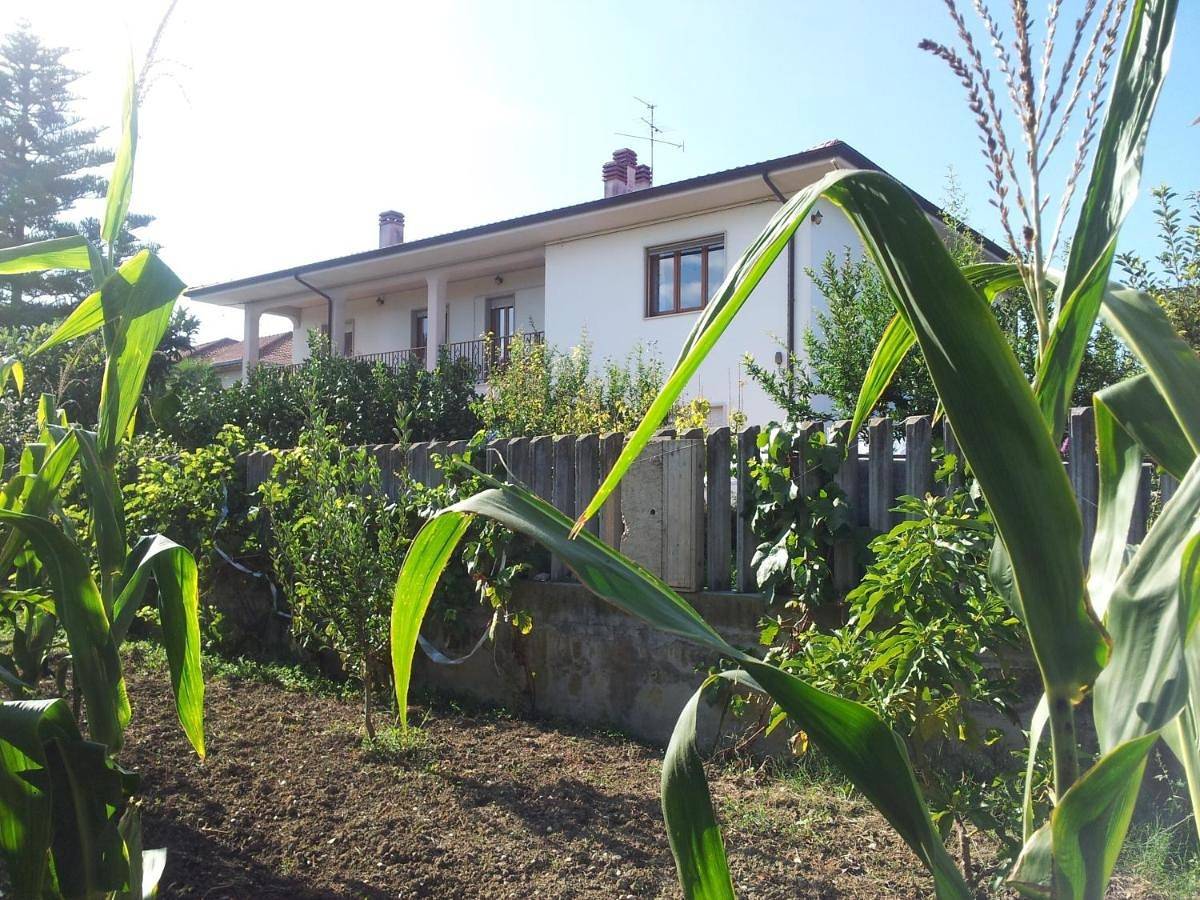 Double Room with Private Bathroom in Provincia di Teramo