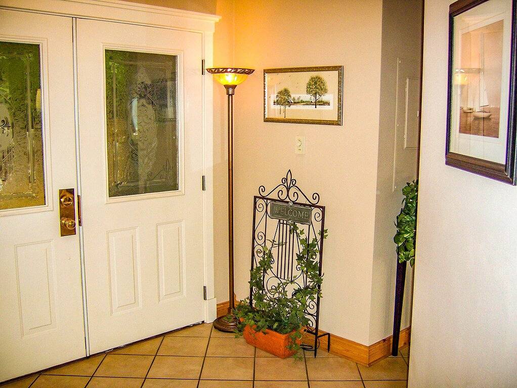 Orcas-Schöne moderne Home- Wasser View- Privacy- hundefreundlich in Orcas Island