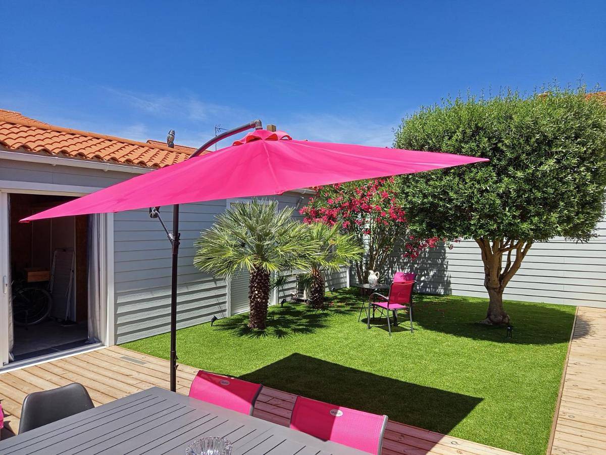 Chambre et salle d'eau dans dépendance 20 m2, vélos in Château-d'Olonne, Les Sables-d'Olonne