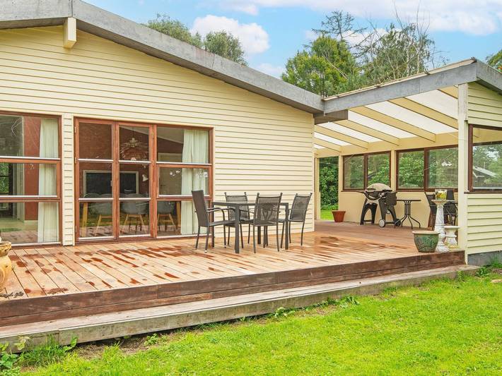 Ferienhaus für 8 Personen, mit Terrasse in Knebel