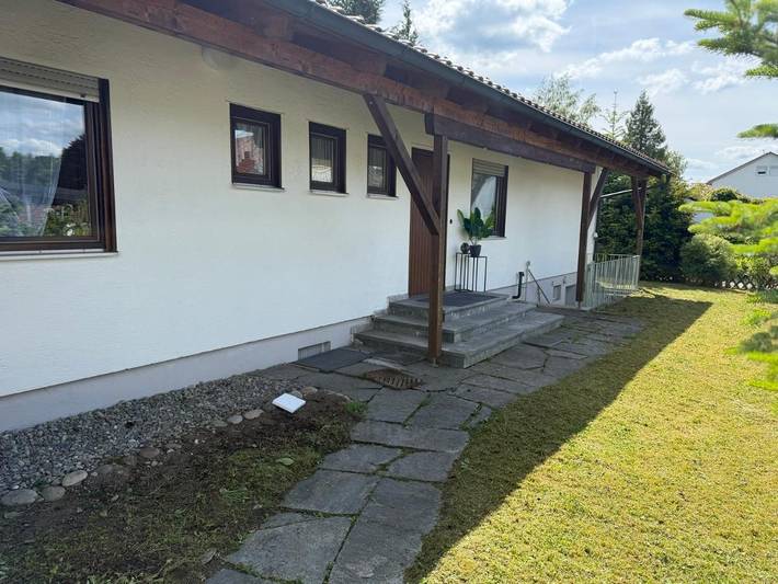 Ferienwohnung für 6 Personen, mit Terrasse und Garten sowie Ausblick