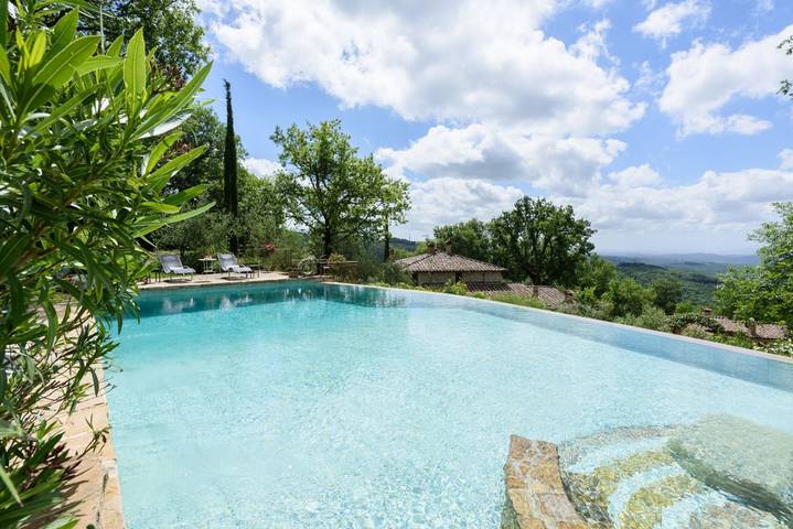 Villa Tregole by MMega in Castellina in Chianti, Chianti