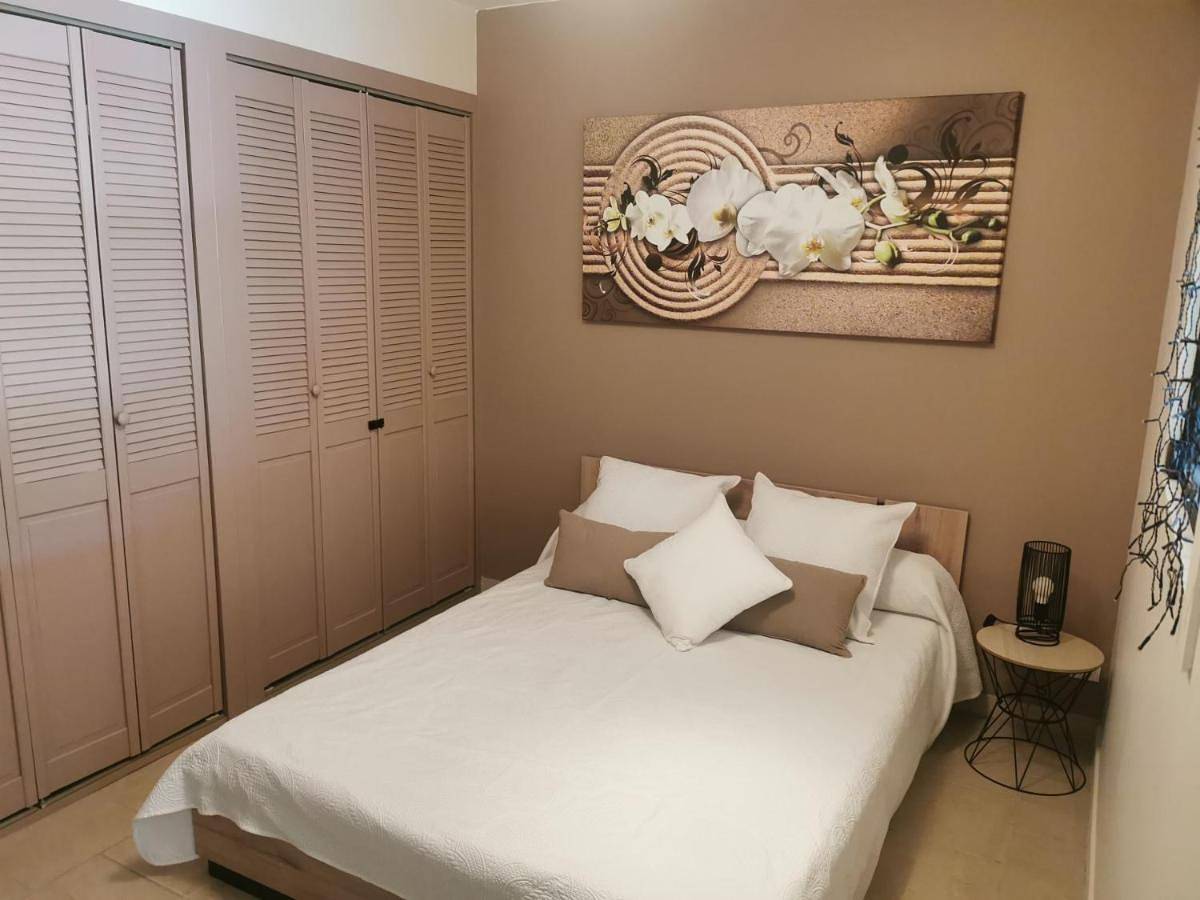 Appartement entier, One-Bedroom Apartment in Entrevaux, Région Castellane