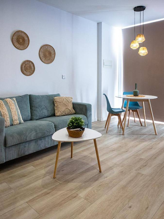Apartamento para 4 personas, con jardín en La Malvarrosa