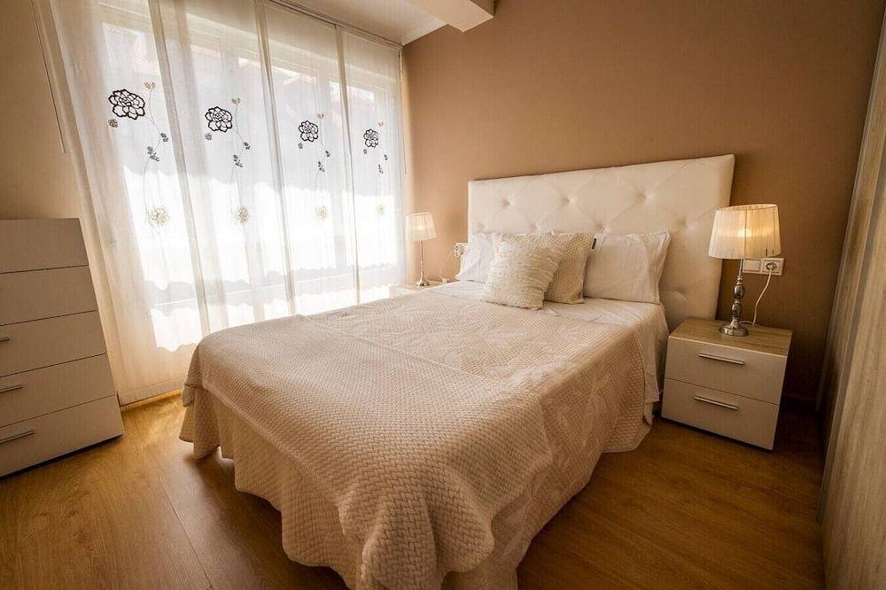 Entire apartment, Central Bright Apartment · Beach & Rías Baixas in Vilagarcía de Arousa, Rías Baixas