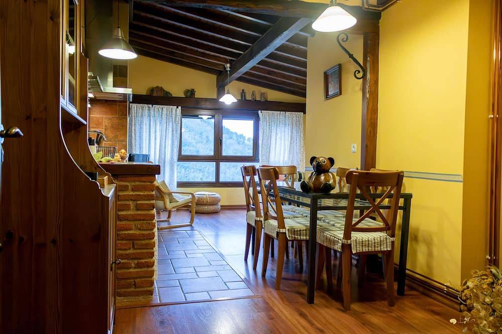 Hotel Rural La Musica. Apartamento 1 in San Esteban de la Sierra, Salamanca Province