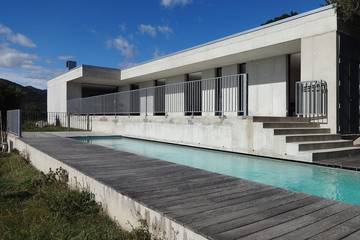 Cottage pour 6 personnes, avec jardin et terrasse dans Plage de Fautea