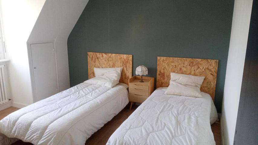 Chambre d’hôte pour 4 personnes, avec Terrasse et Jardin à Ploubalay - 2