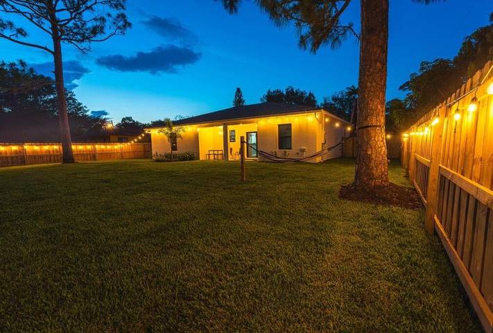 Ferienhaus für 8 Personen, mit Garten und Ausblick sowie Balkon - 1