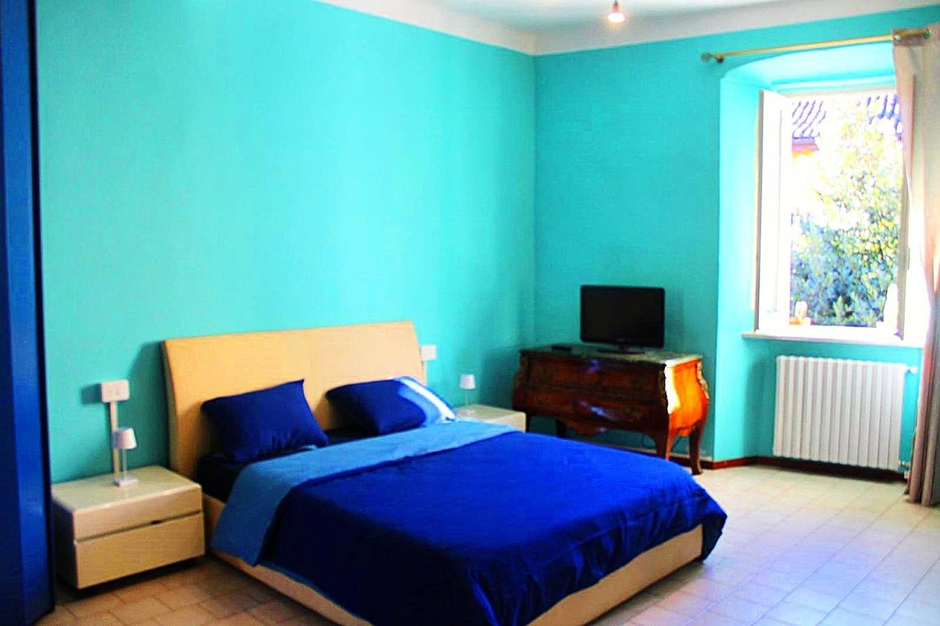 Gästehaus Il Grifo - Zimmer im Zentrum von Lesa in Lesa, Lago Maggiore (Piemont)