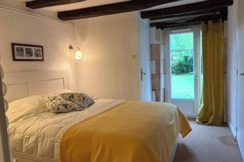 Cottage 1 \"Le Lis\" in Saint-Savin, Vienne