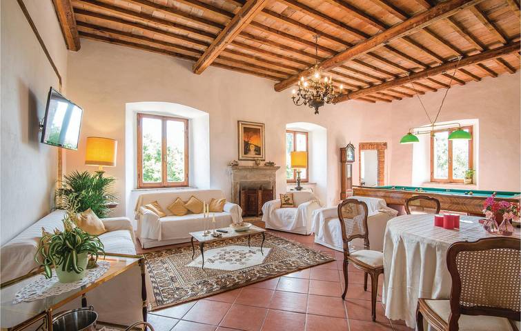 200 sq.ft. apt w/ parking, fire pit, pool & garden, 1.5km to Avigliano Umbro in Avigliano Umbro, Provincia de Terni