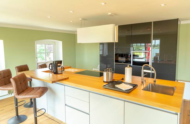Ganze Ferienwohnung, Gutshof-Penthouse-Wohnung- Seeblick in Klein Upahl, Naturpark Nossentiner/Schwinzer Heide
