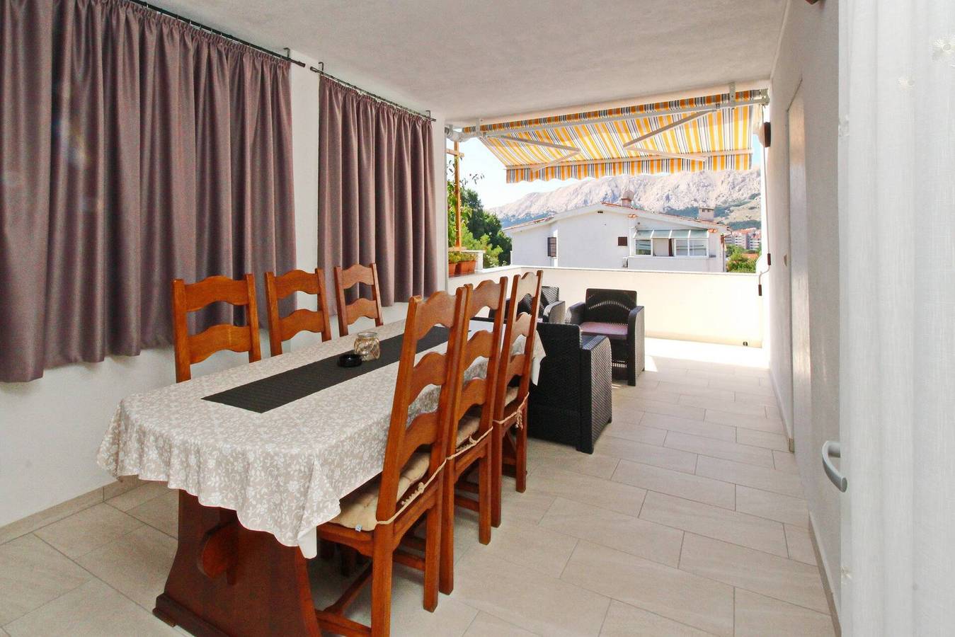 Entire apartment, Apartment Karamarko - with large Balcony in Baska, Krk