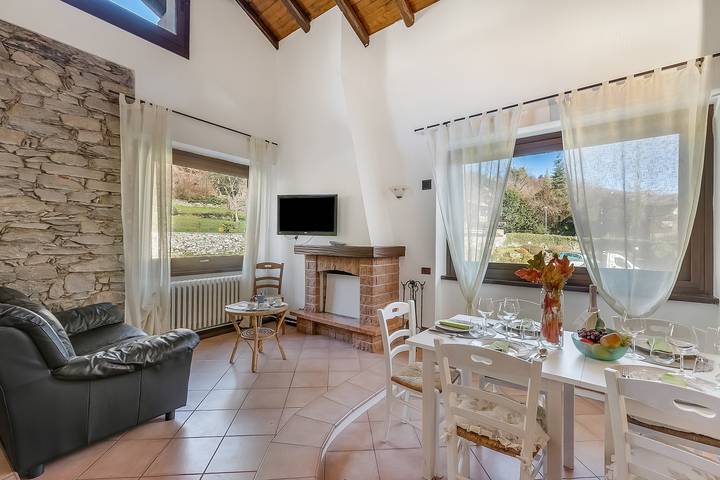 Ferienwohnung für 6 Personen, mit Seeblick und Balkon