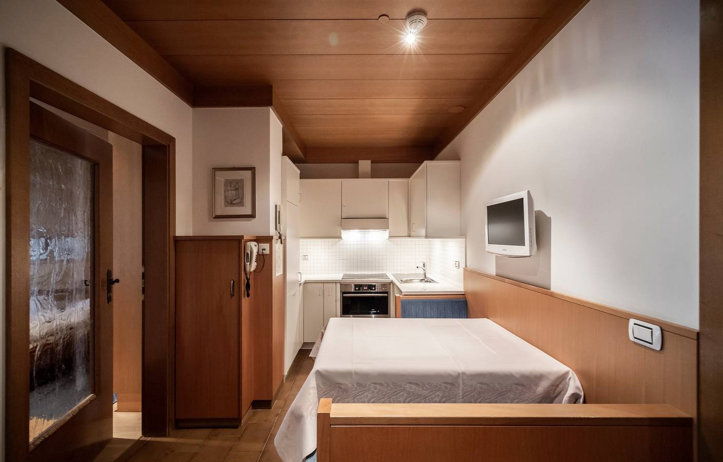 Ganze Wohnung, "Villa Stella Apartment N 43" mit Bergblick, Wlan, Terrasse und Garten in St. Ulrich in Gröden, Dolomiti Superski