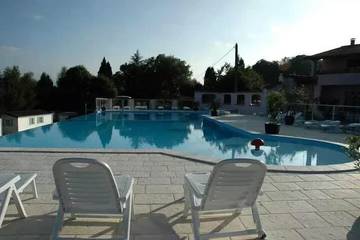Camping pour 4 Personnes dans Montréjeau, Haute-Garonne, Photo 4