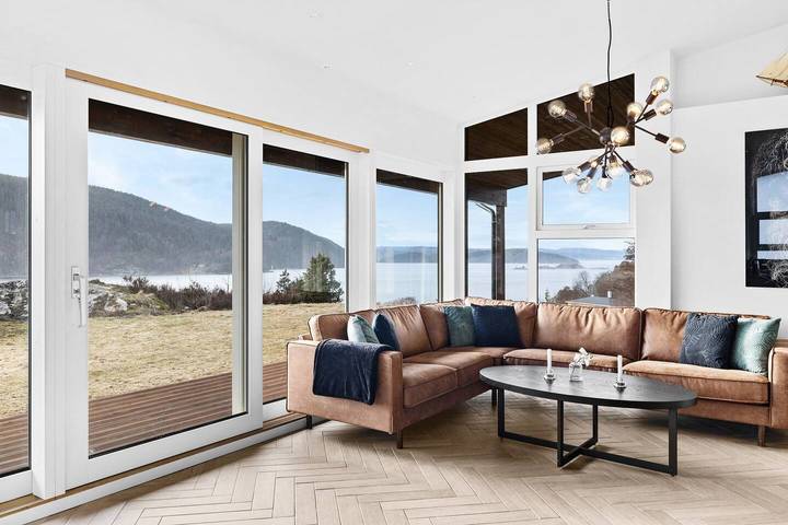 Cottage for 14 people, with Yard in Norway
