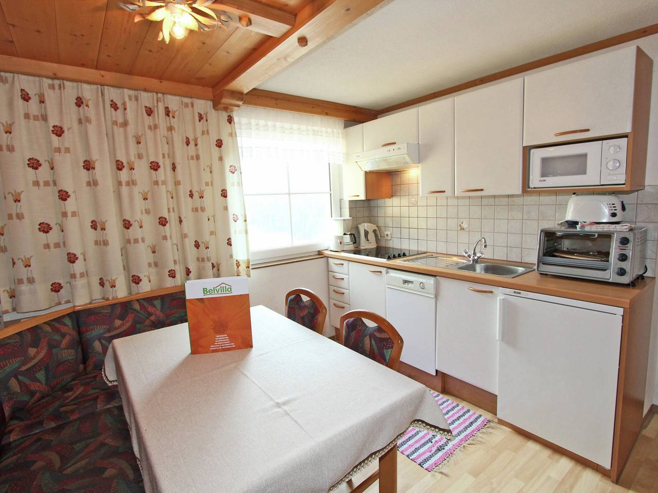 Geheel appartement, Appartement in Kappl bij Skilift in Kappl, Verwall 