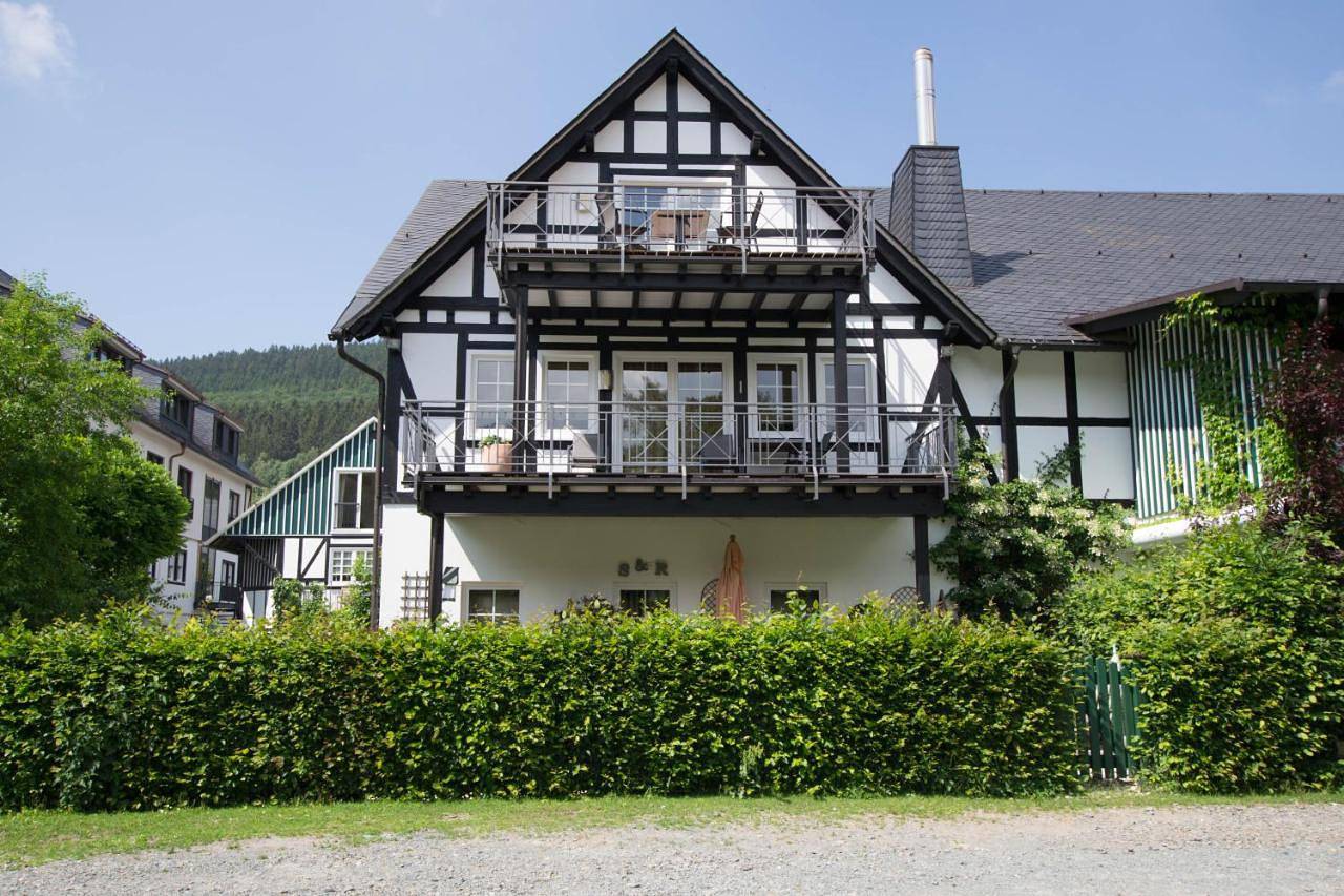 Ganze Wohnung, Two-Bedroom Apartment with Balcony in Schmallenberg, Hochsauerlandkreis
