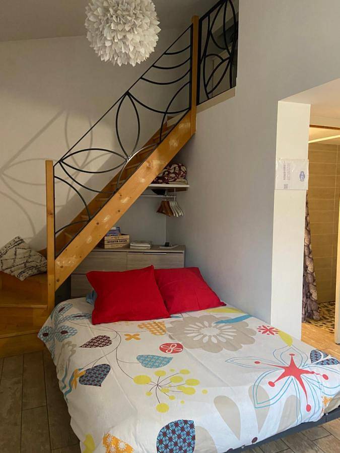 Gîte pour 2 personnes, avec vue et terrasse à Miribel - 2