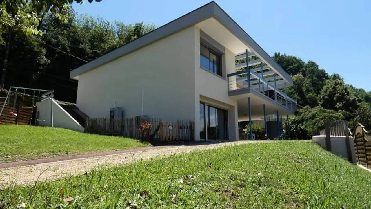 Appartement de vacances entier, Ferienwohnung für 6 Personen (65 m²) in Bilieu in Bilieu, Lac de Paladru