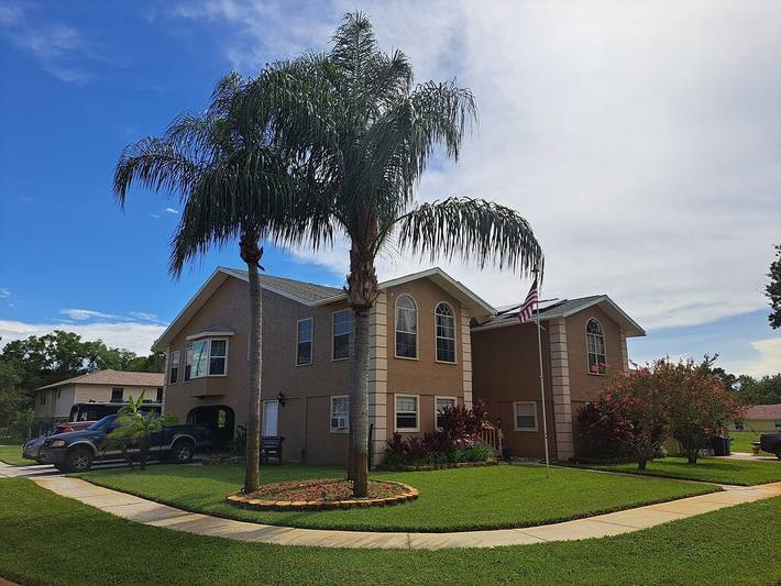 Vacation rental for 6 people, with yard in Pasco County