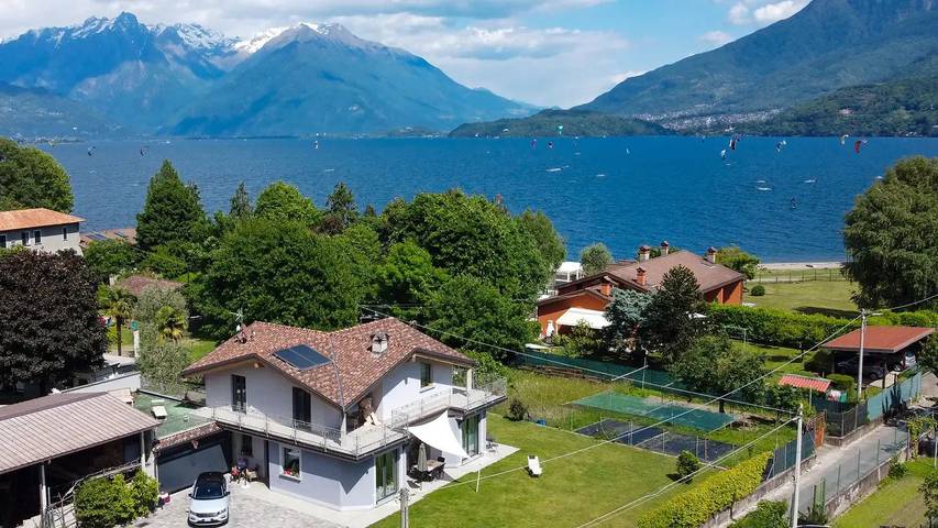 Ferienhaus für 5 Personen, mit Balkon und Whirlpool sowie Garten