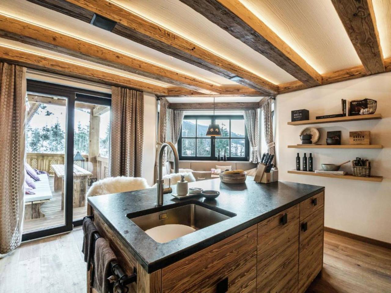 Luxe lodge met bergzicht, loungepool & 2 sauna's in Wagrain, Ski Amadé